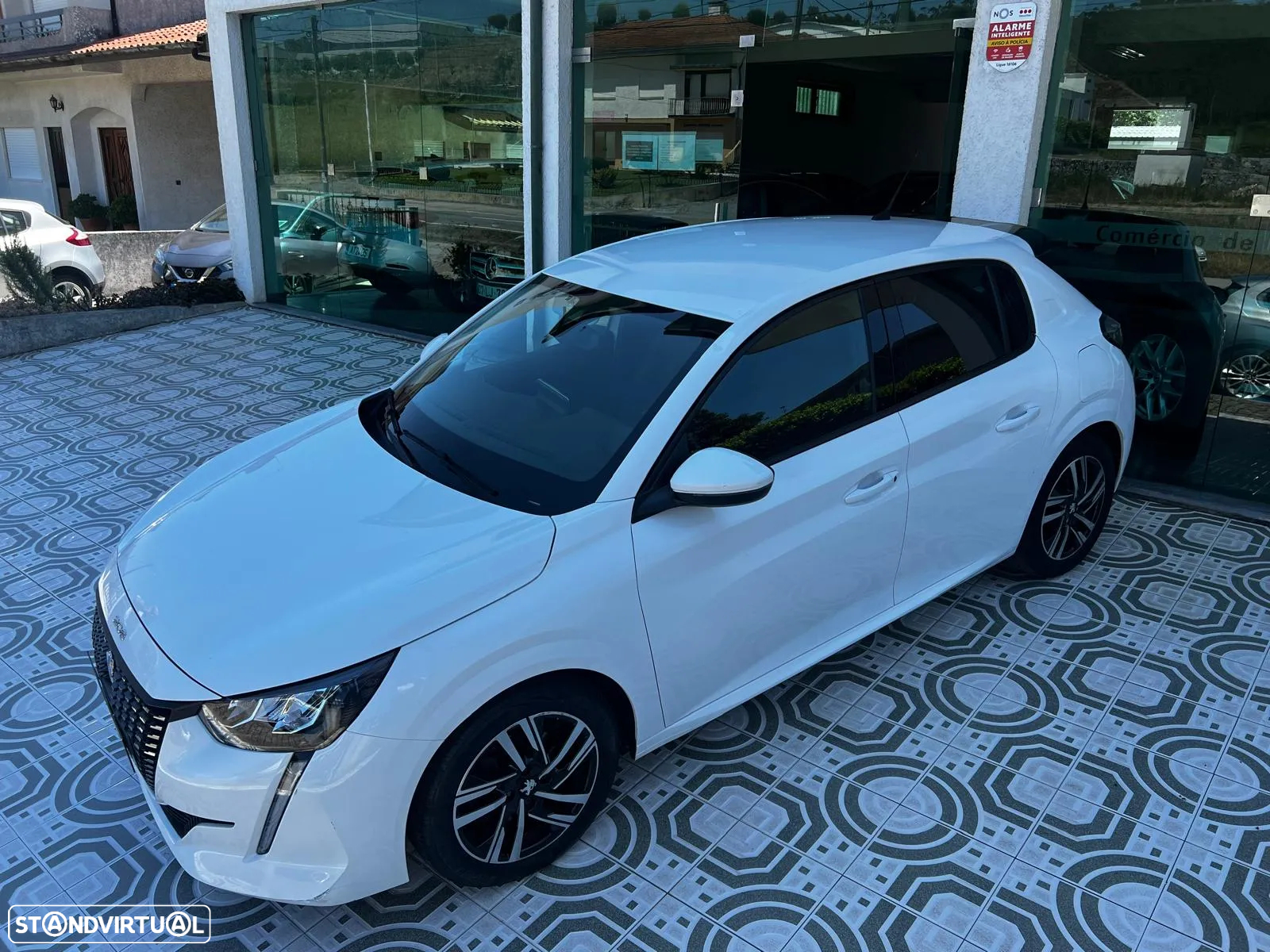 Peugeot 208 1.2 PureTech Allure Pack EAT8 - 7