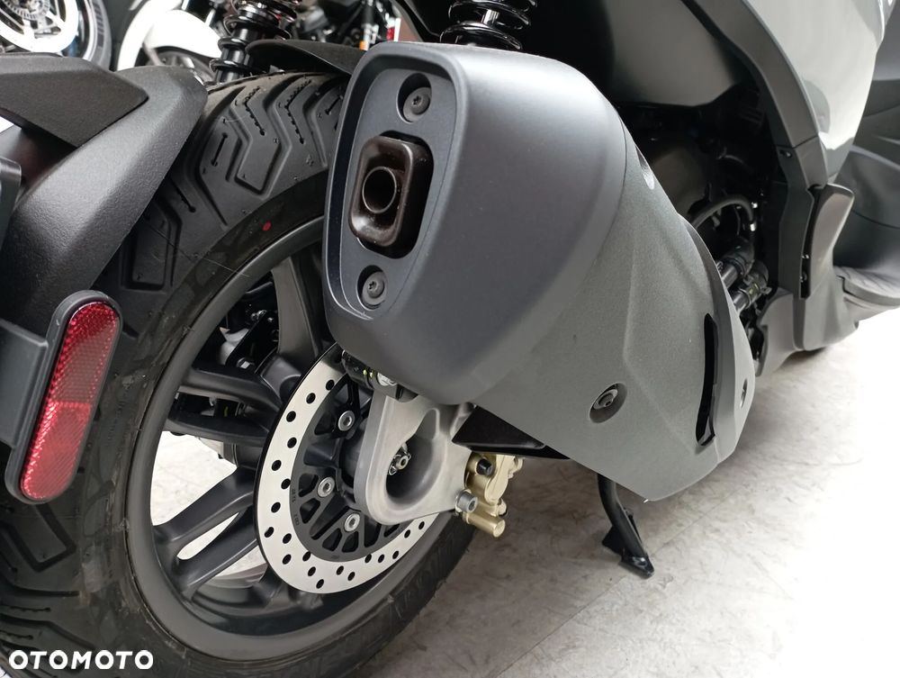 Piaggio Beverly - 16