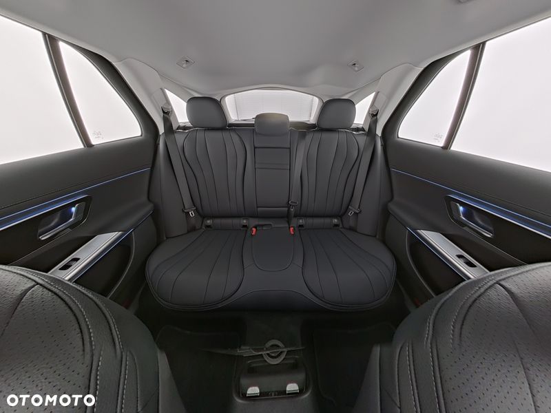 Mercedes-Benz Klasa E 300 de PHEV 4-Matic All-Terrain Avantgarde 9G-Tronic - 10