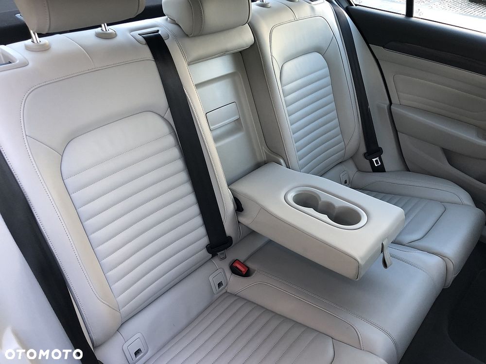 Volkswagen Passat 2.0 TDI BMT SCR 4Mot Highline DSG7 - 36