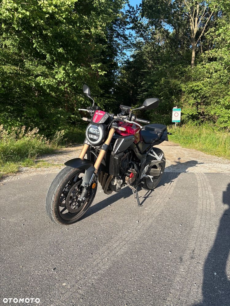 Honda CB - 1
