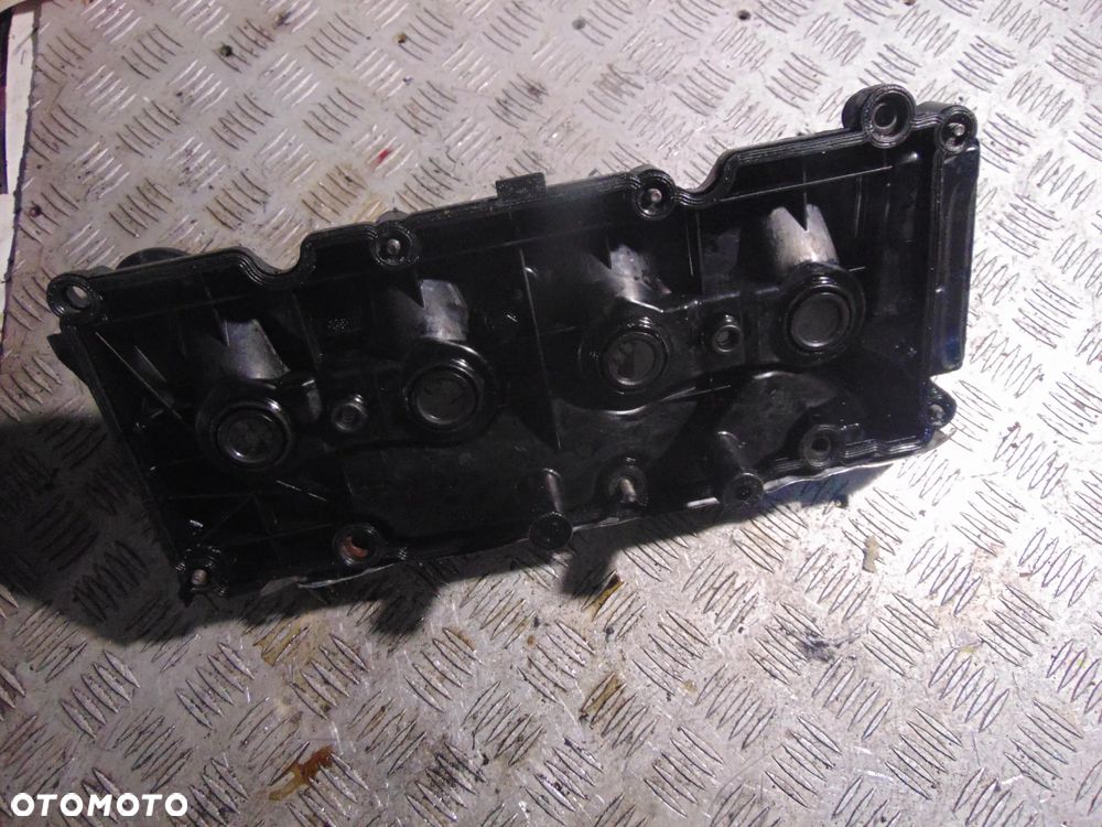 Pokrywa zaworów VW Audi 1,6/2,0 TDI - 2