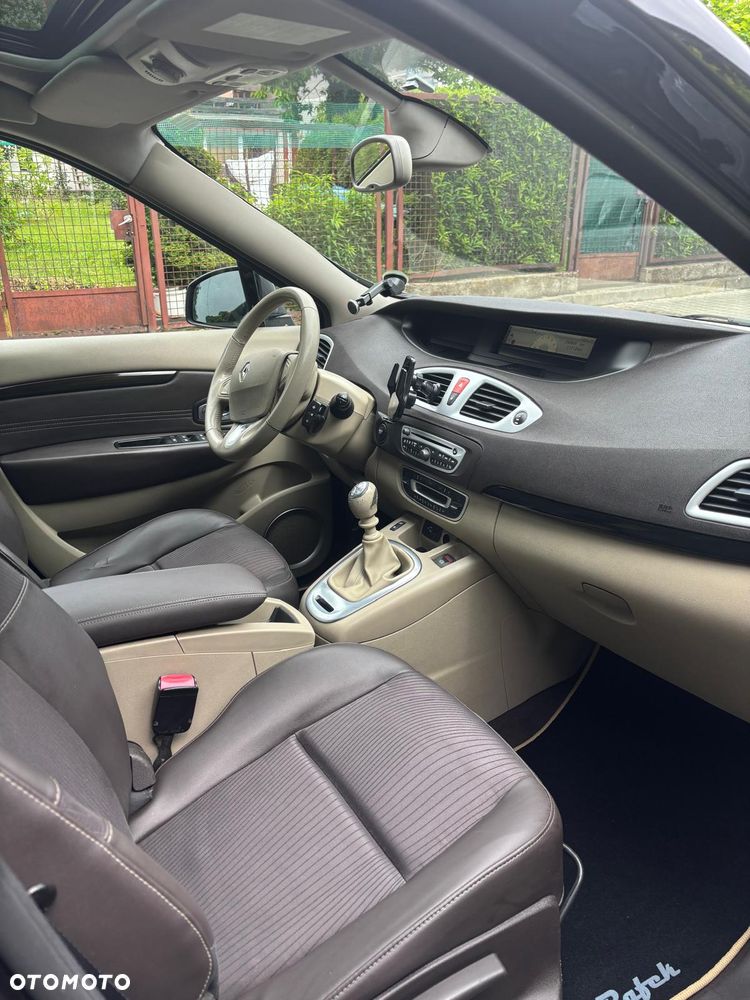 Renault Grand Scenic Gr 1.9 dCi Privilege Euro5 - 11