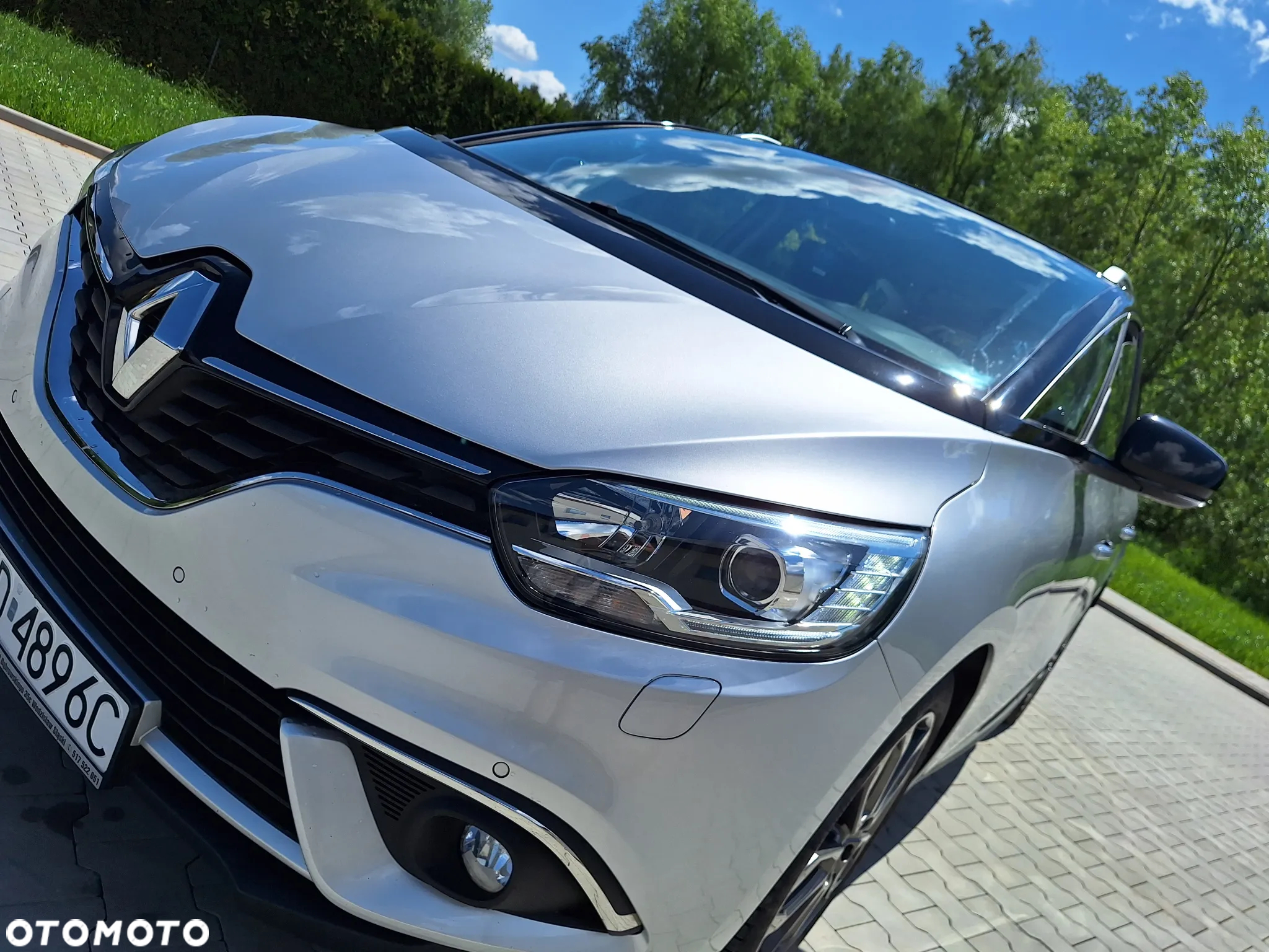 Renault Grand Scenic - 27