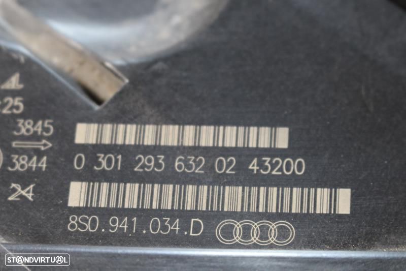 Ótica / Farol Direito Audi TT 8S / FV - 8S0941034D - 9