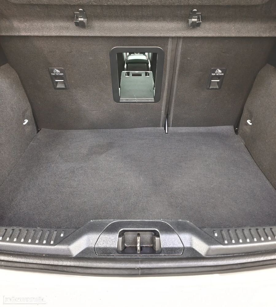Ford Focus 1.0 EcoBoost MHEV ST-Line X Aut. - 25