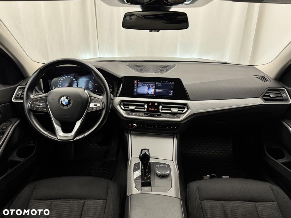 BMW Seria 3 - 25