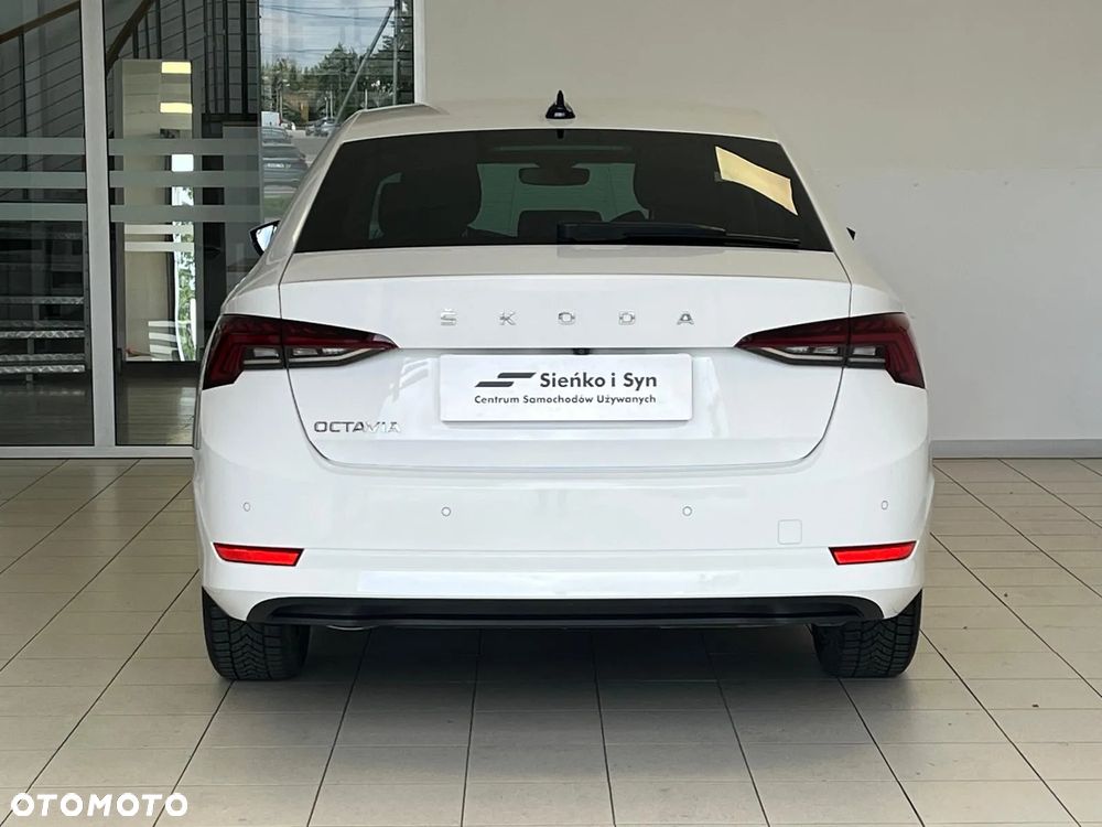 Skoda Octavia 2.0 TDI Ambition - 6