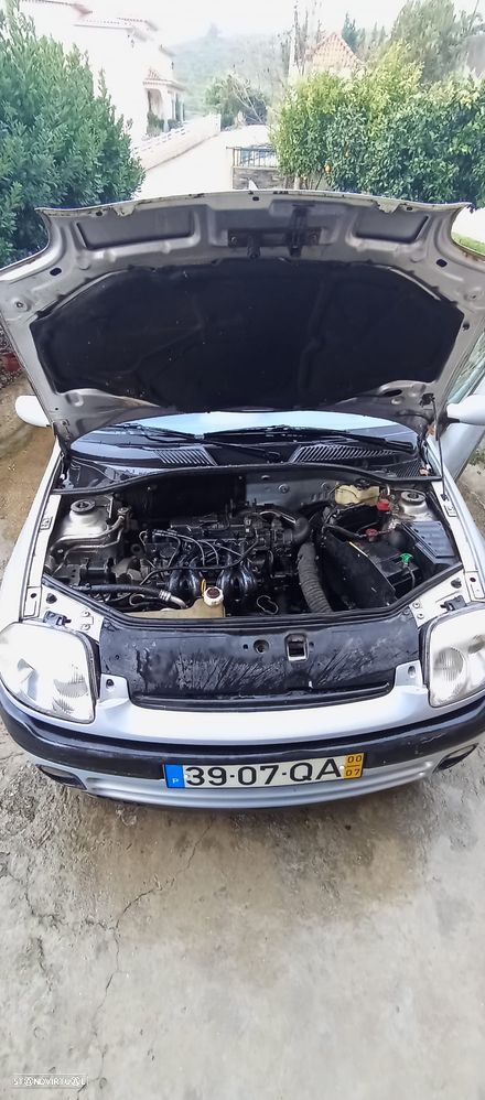 Renault Clio 1.2 RXE - 3