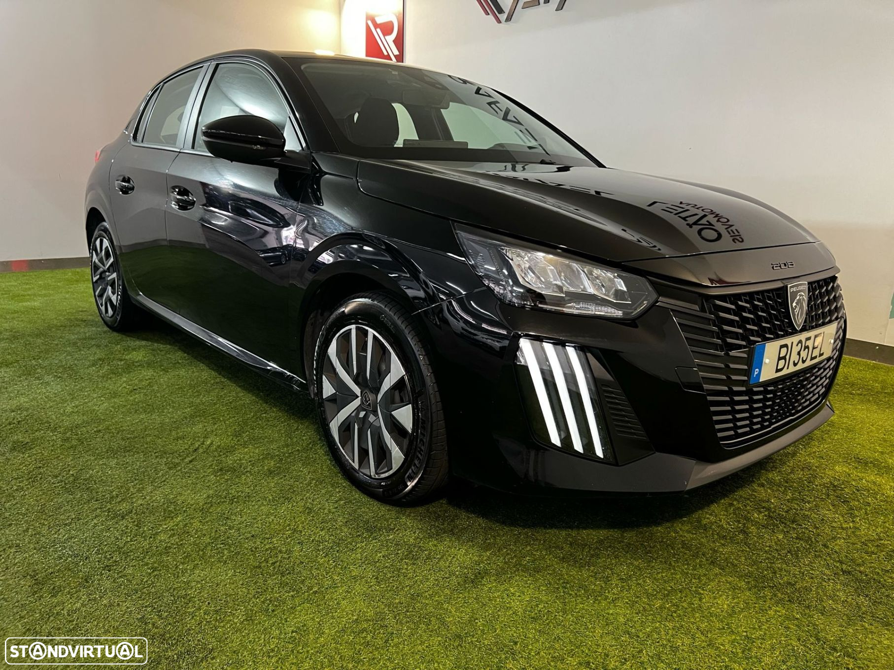 Peugeot 208 1.2 PureTech Active - 12