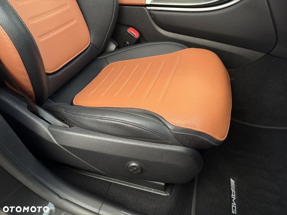 Mercedes-Benz GLC - 25