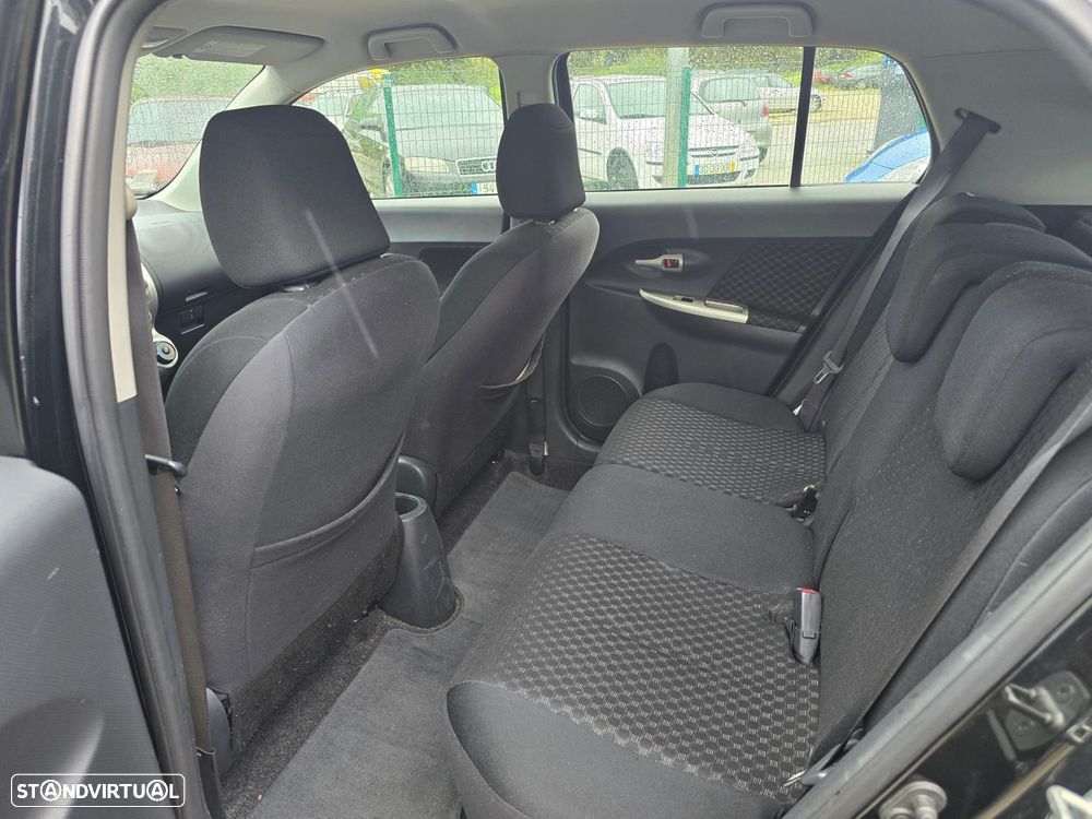 Toyota Urban Cruiser 1.33 VVT-i High Pack - 16