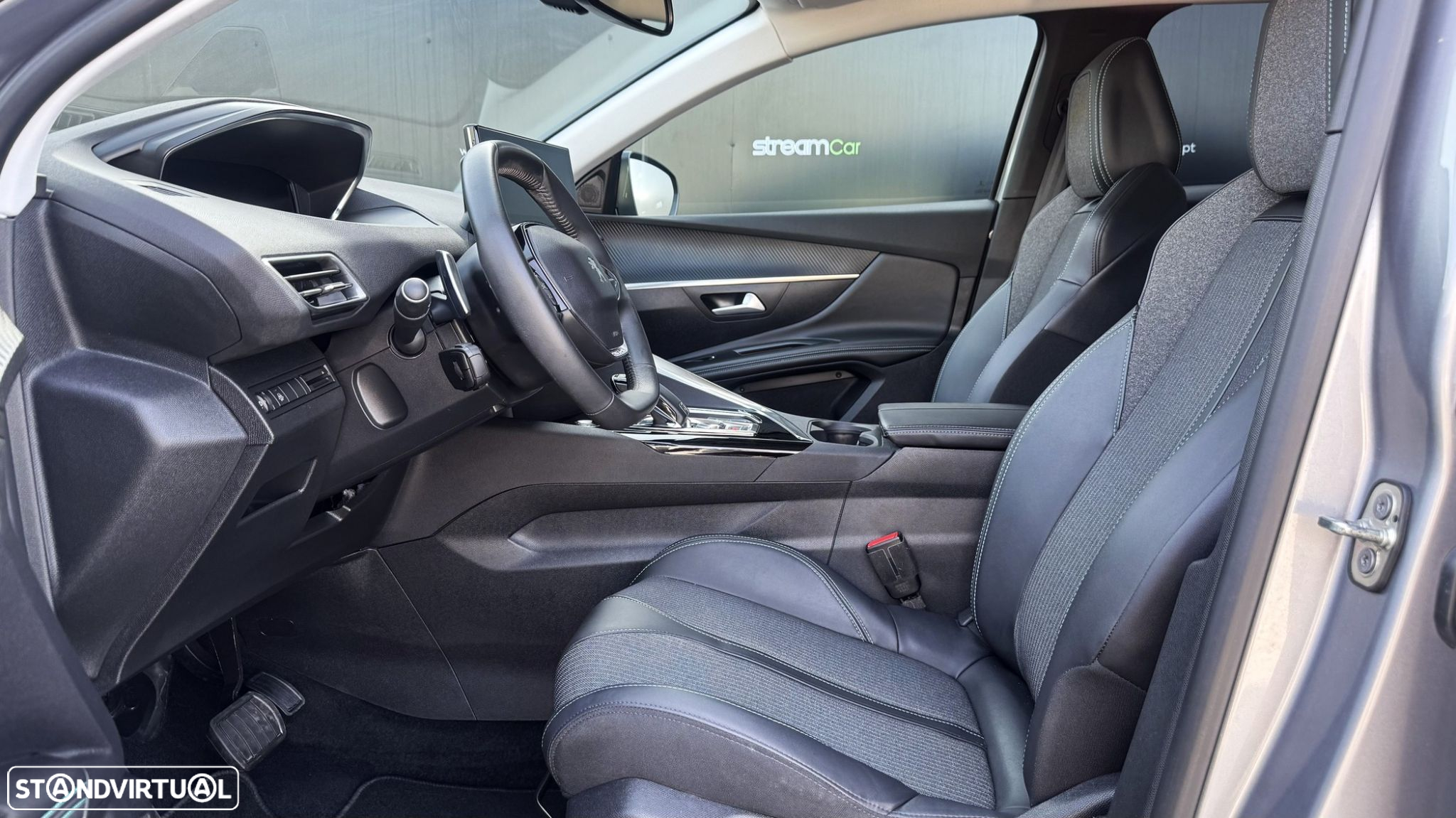 Peugeot 3008 1.5 BlueHDi Allure EAT8 - 11