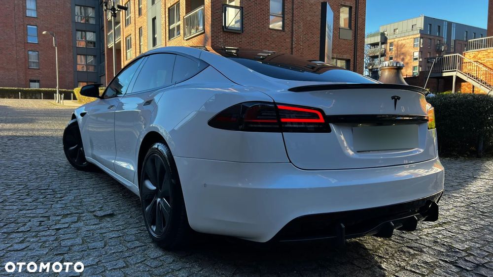 Tesla Model S Long Range - 8