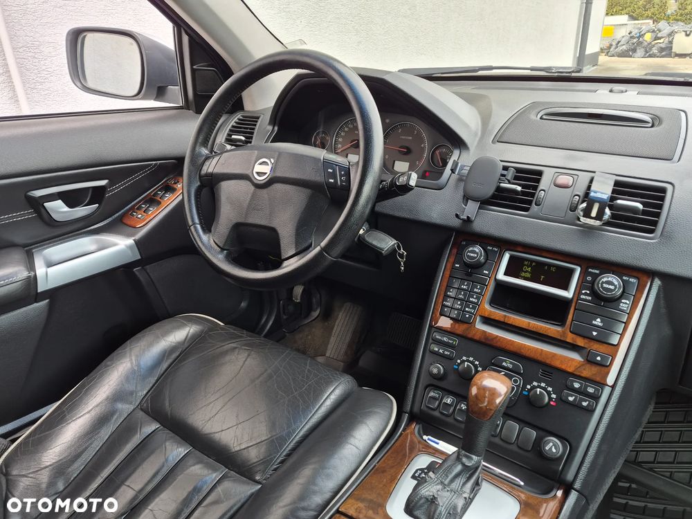 Volvo XC 90 2.4D Executive - 11