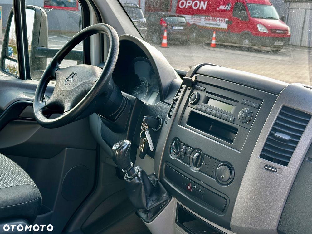 Mercedes-Benz Sprinter - 6