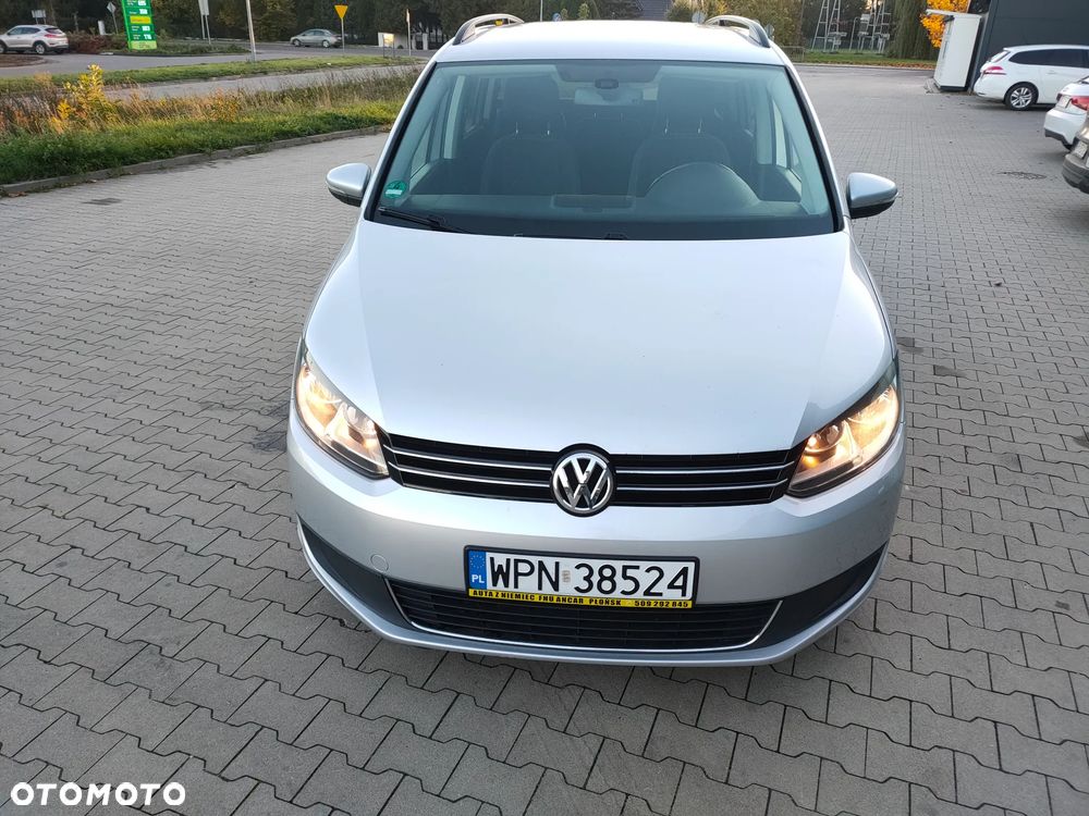 Volkswagen Touran - 11