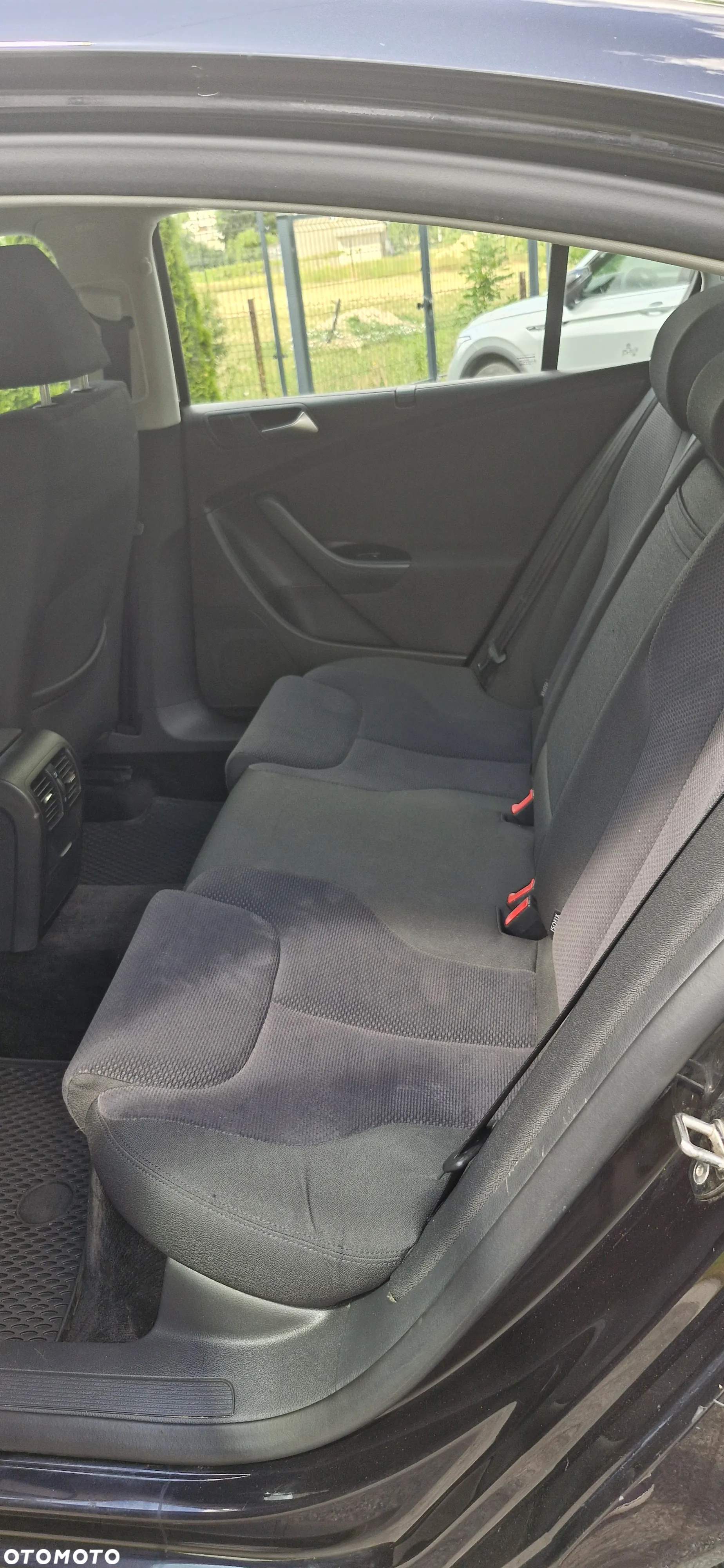Volkswagen Passat 2.0 TDI Comfortline - 10