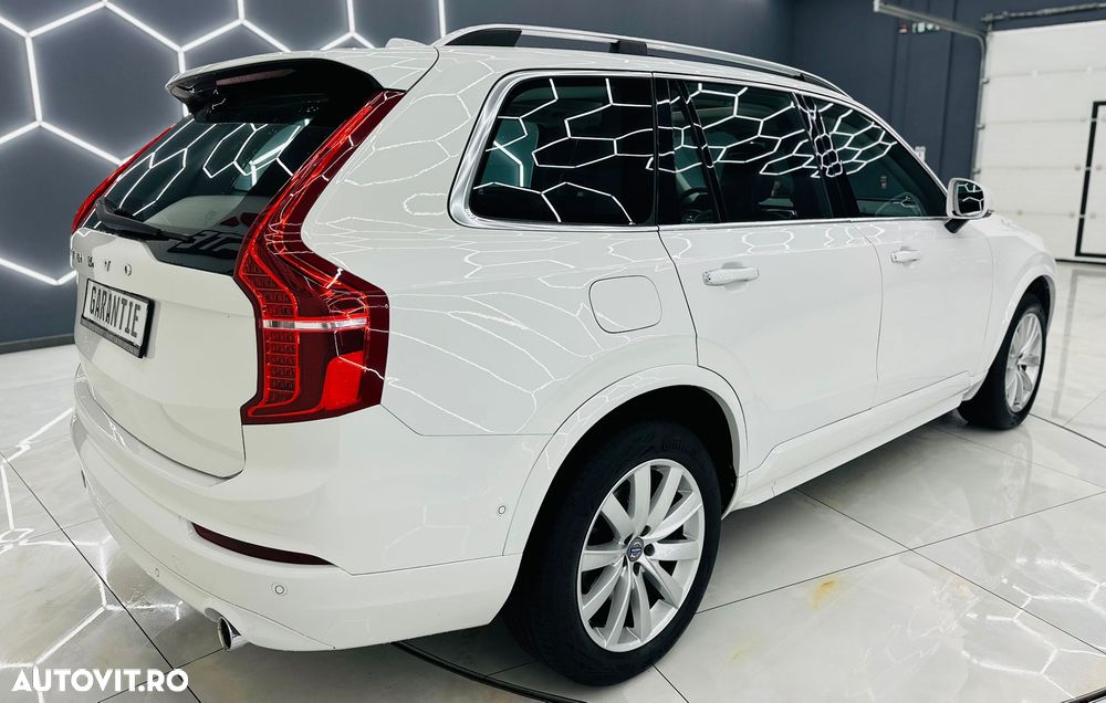 Volvo XC 90 D5 AWD Geartronic Momentum - 4