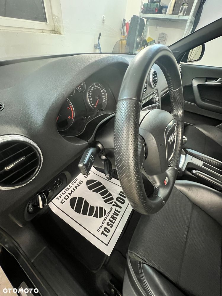 Audi A3 Sportback 2.0 TDI DPF S line Sportpaket (plus) - 4