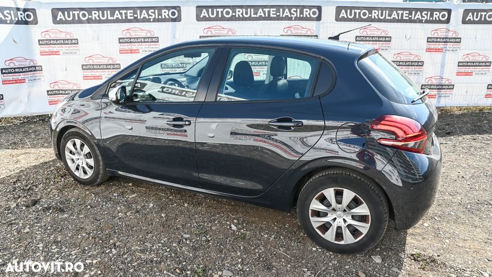 Peugeot 208 82 PureTech Style - 12