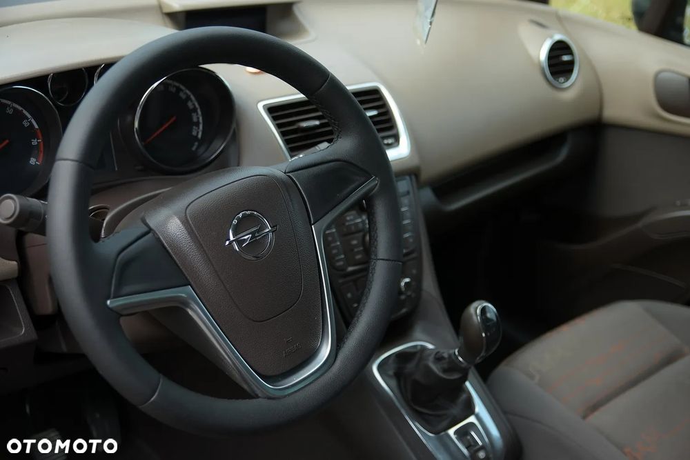 Opel Meriva - 25
