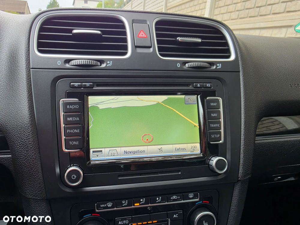 Volkswagen Golf - 16