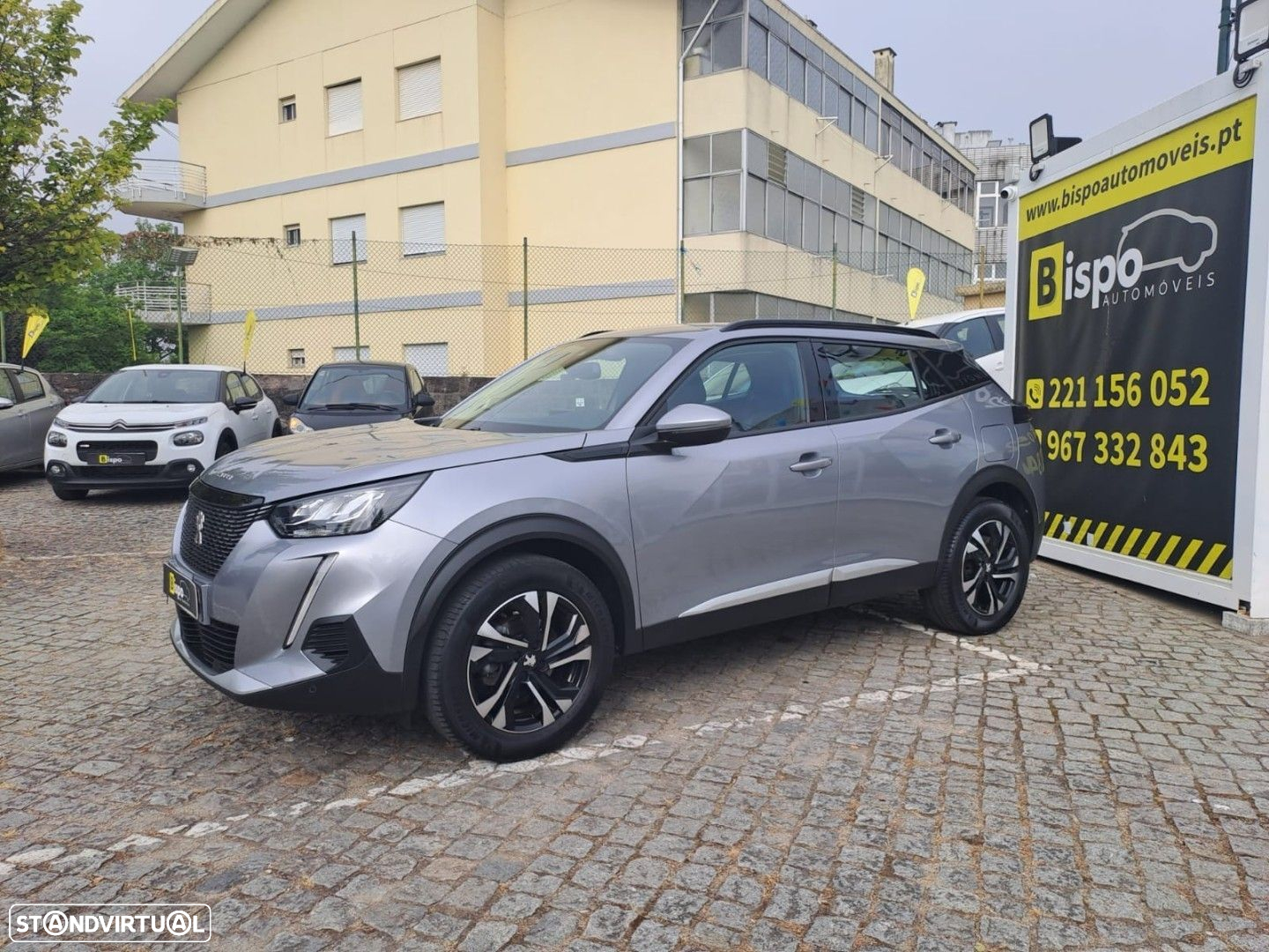 Peugeot 2008 1.2 PureTech Allure - 4