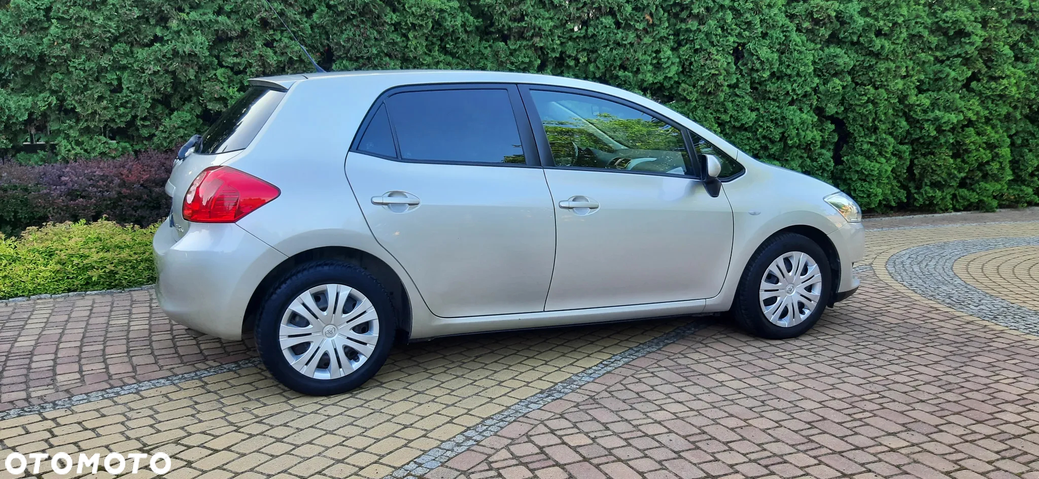 Toyota Auris - 12