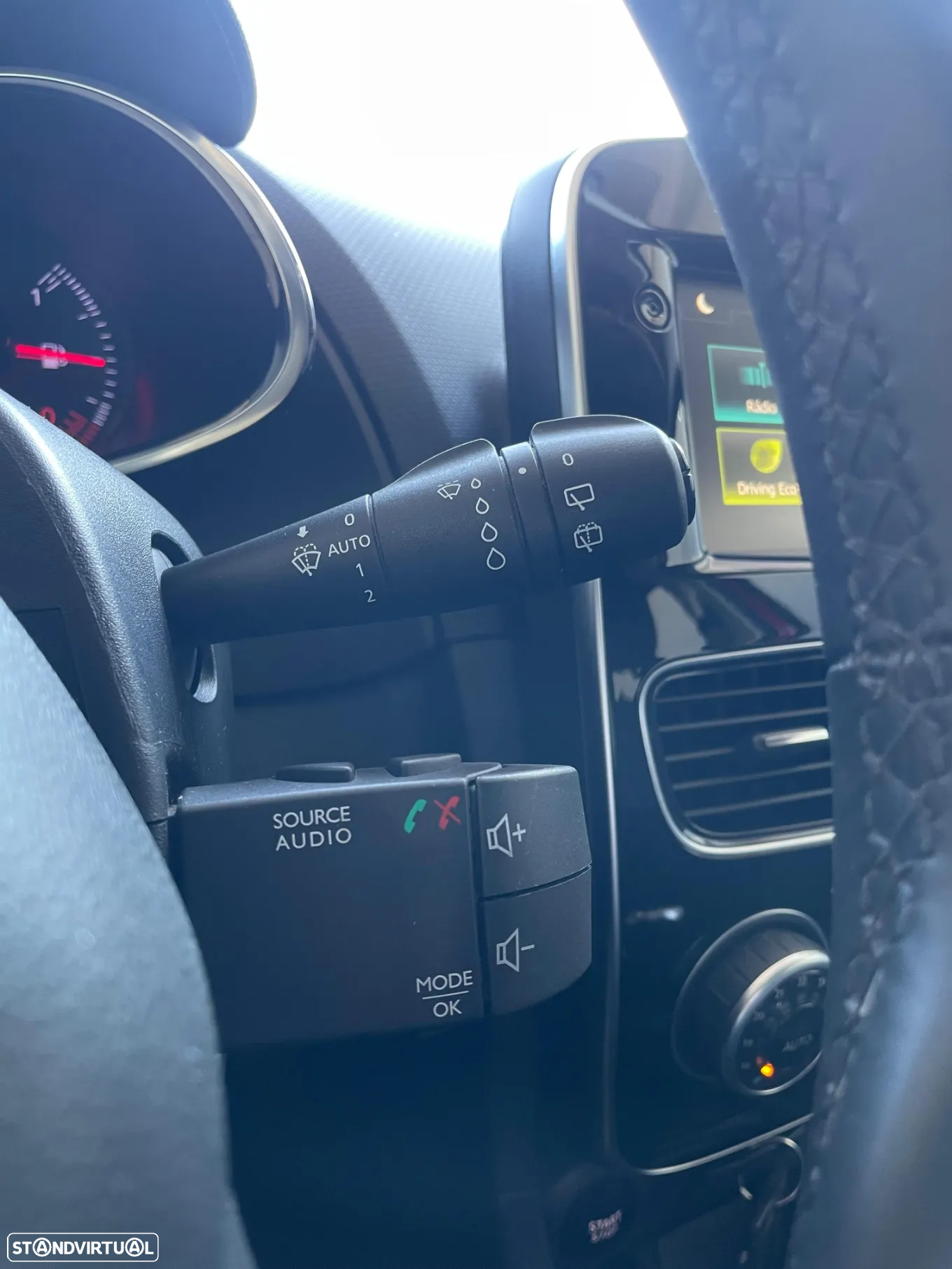 Renault Clio (Energy) TCe 90 Start & Stop LIMITED - 22