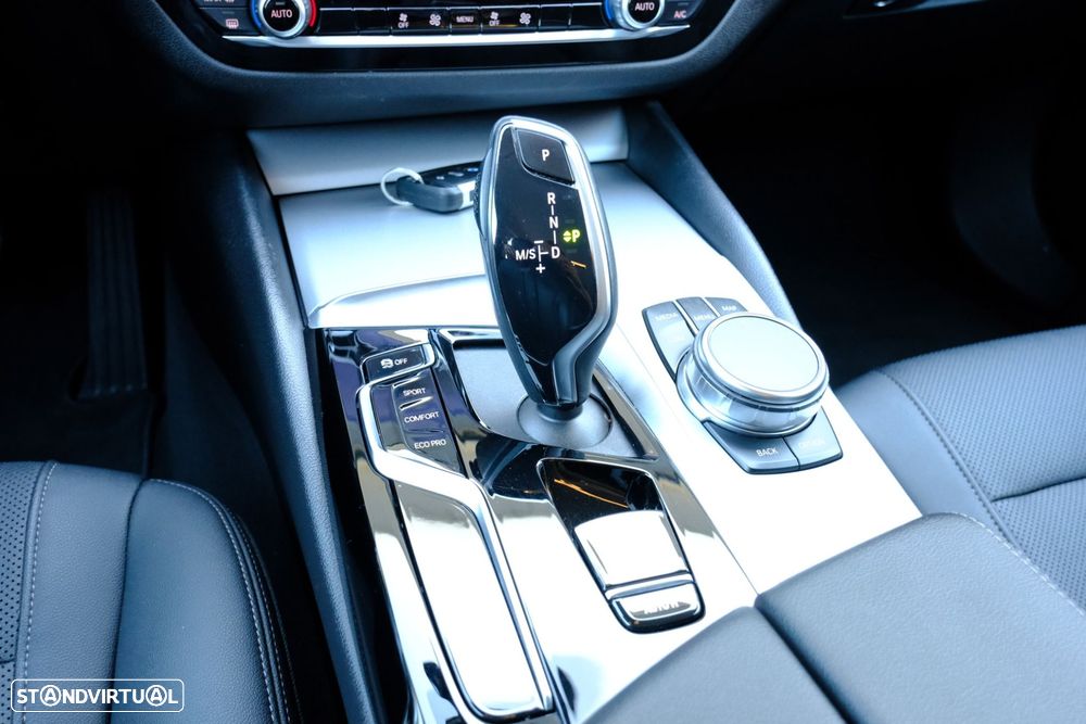 BMW 520 d Auto - 21