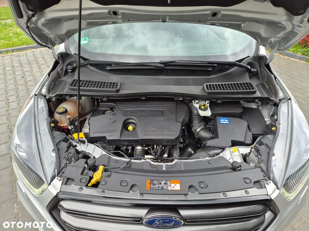 Ford Kuga 2.0 TDCi 4x4 ST-Line - 37