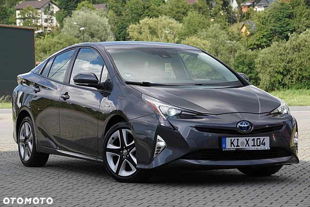 Toyota Prius Hybrid Executive - 1