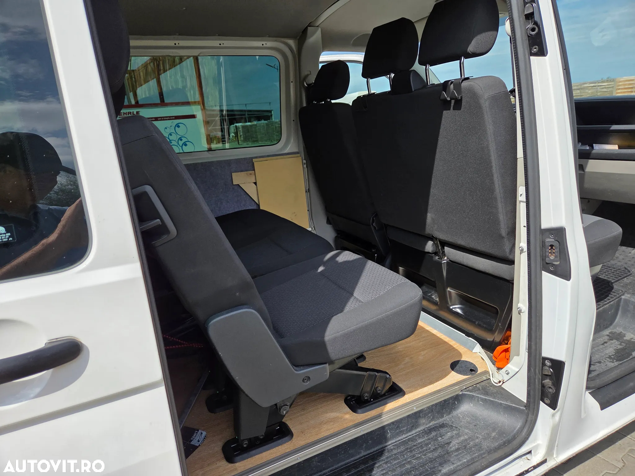 Volkswagen Transporter Kombi T6 2.0 TDI 110 kW KR - 8
