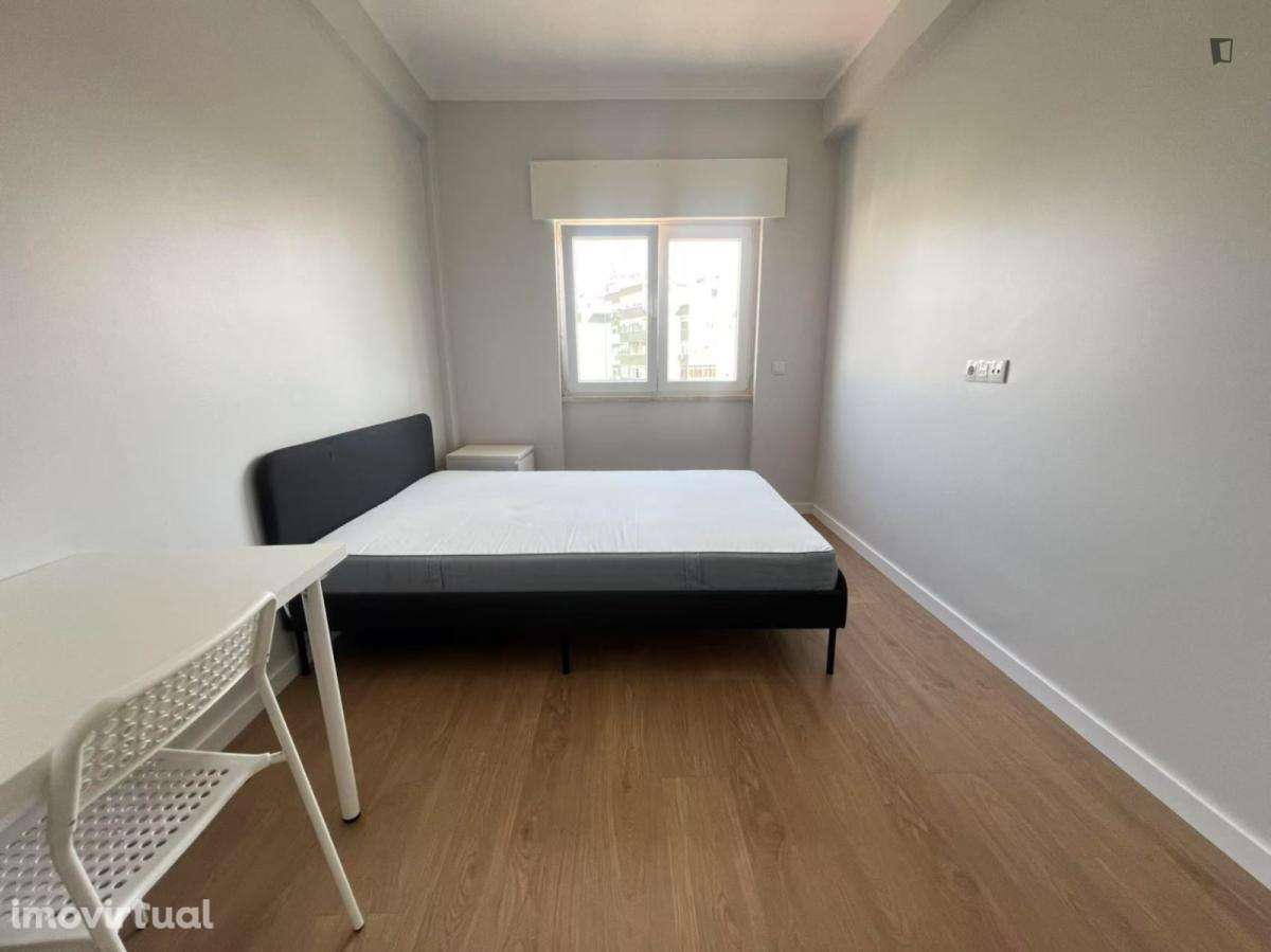 Quarto - localizado em Lisbon - Grande imagem: 2/7