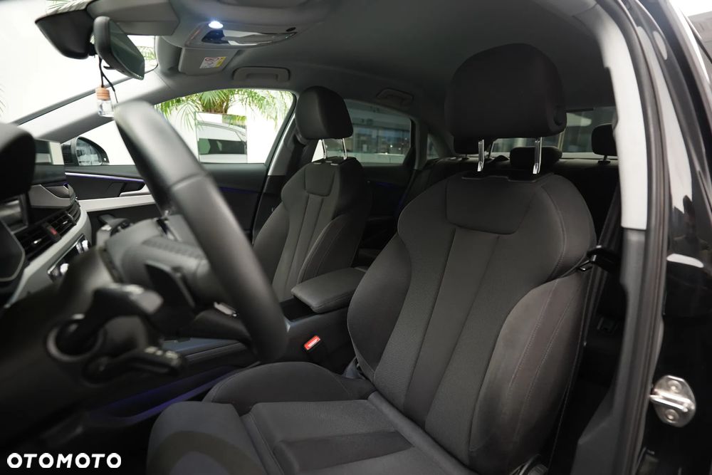 Audi A4 Limousine 40 TDI S Line S tronic - 13