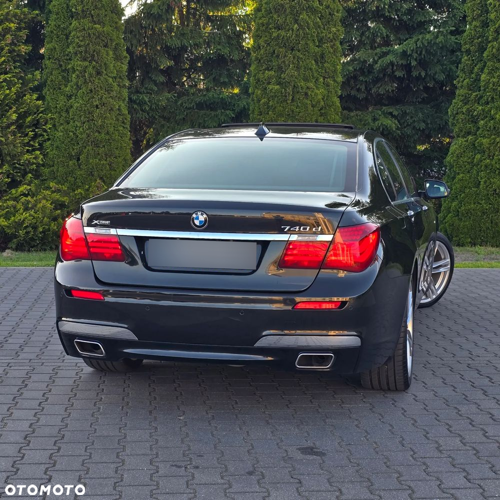 BMW Seria 7 740d xDrive - 13