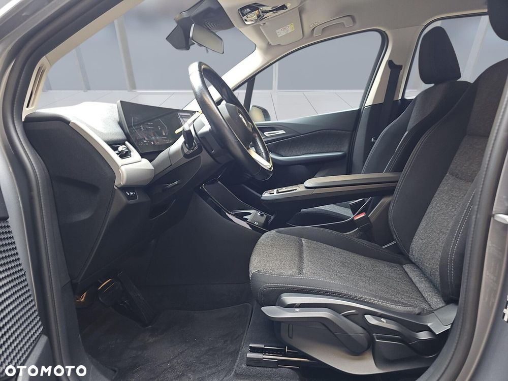 BMW Seria 2 218i - 9