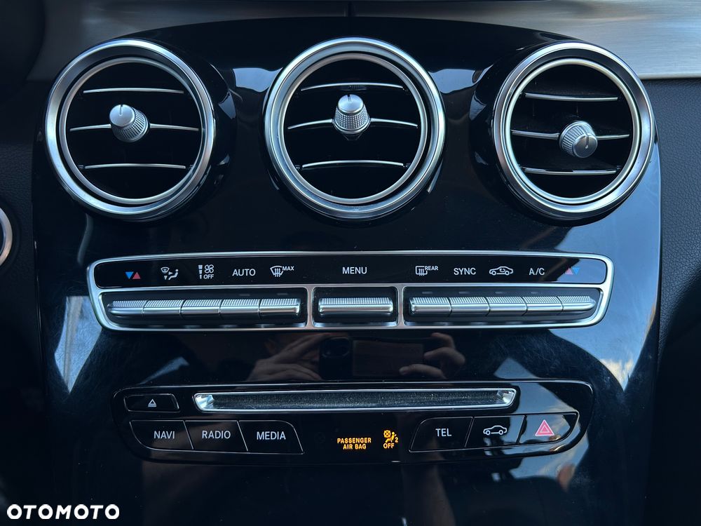 Mercedes-Benz GLC 220 d 4-Matic - 27