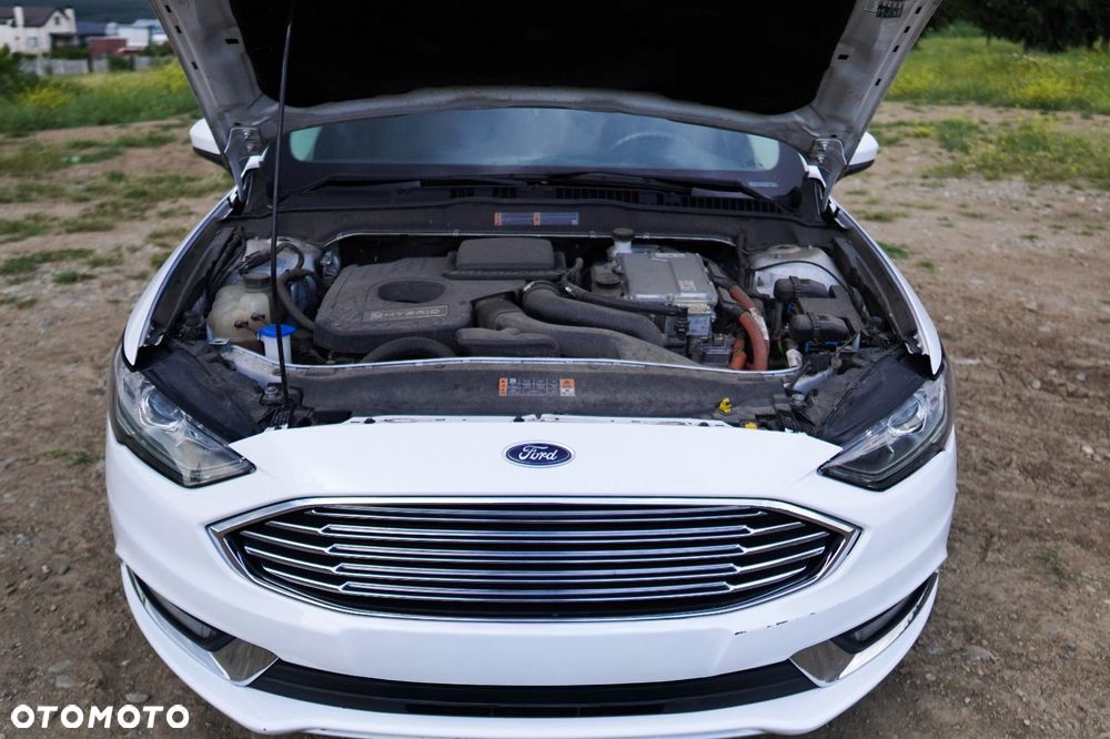 Ford Fusion - 7