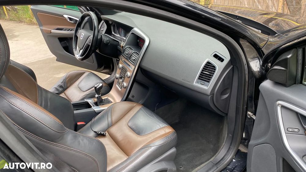 Volvo XC 60 D4 Summum - 9