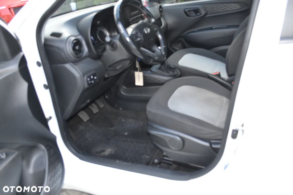 Hyundai i10 1.0 blue Pure - 13