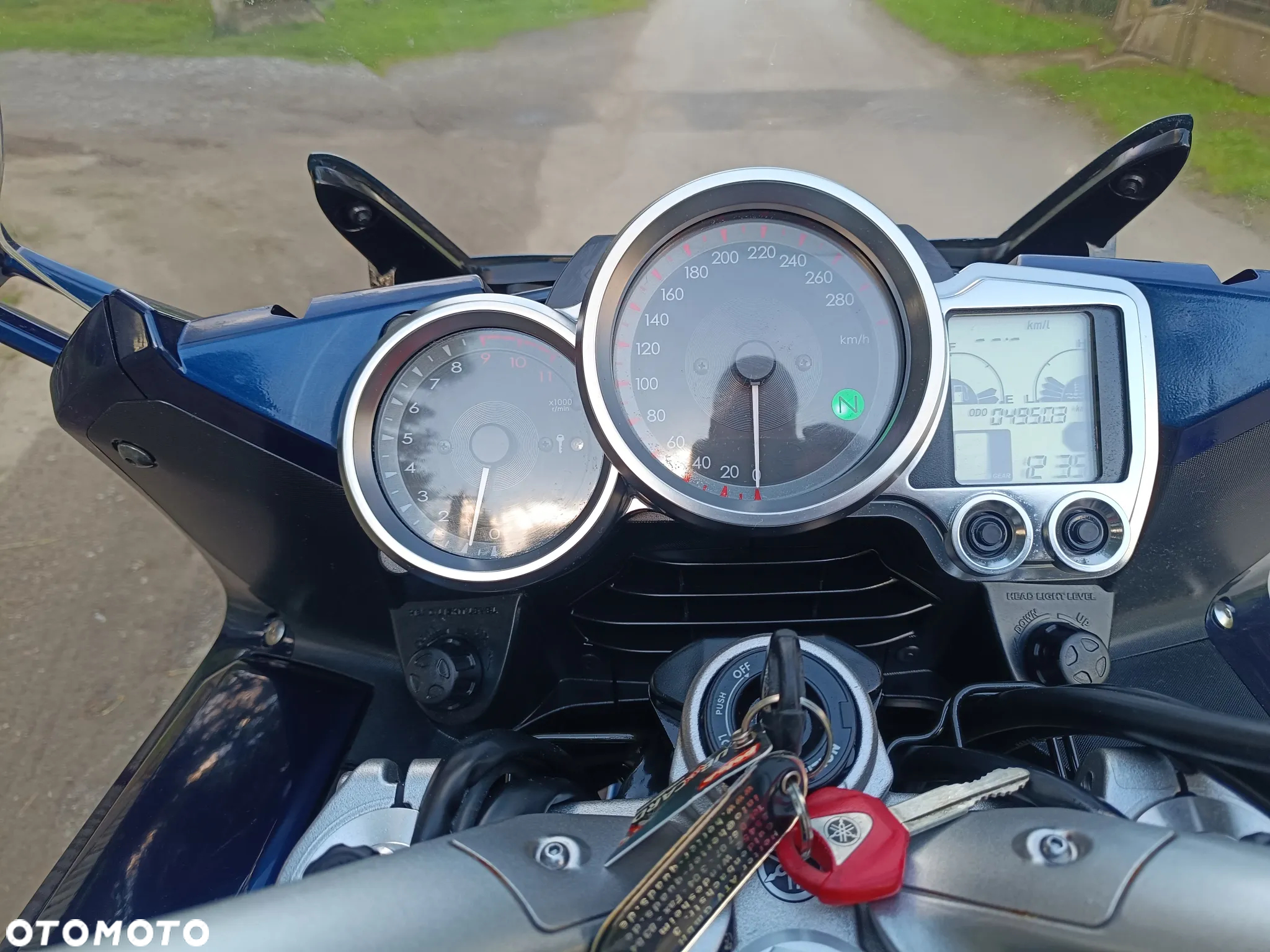 Yamaha FJR - 8