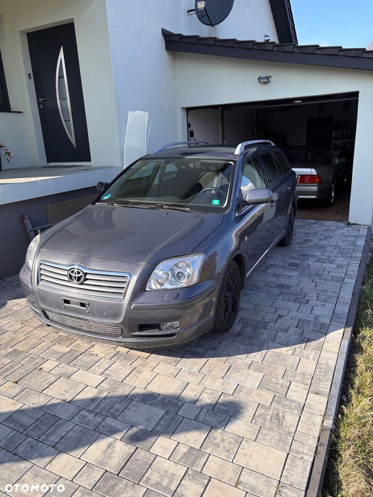 Toyota Avensis 2.0 VVT-i Executive - 15