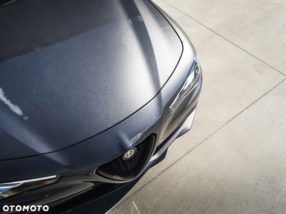 Alfa Romeo Giulia 2.0 Turbo Veloce - 10