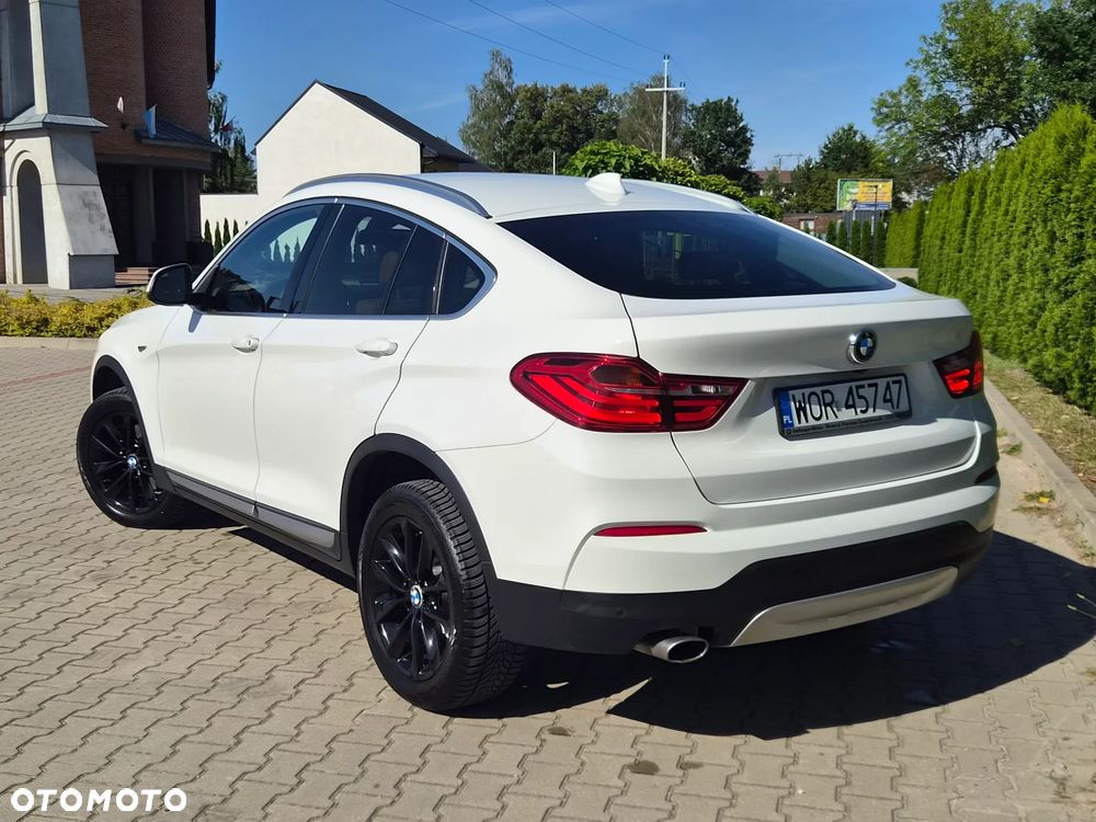 BMW X4 xDrive20i xLine - 38