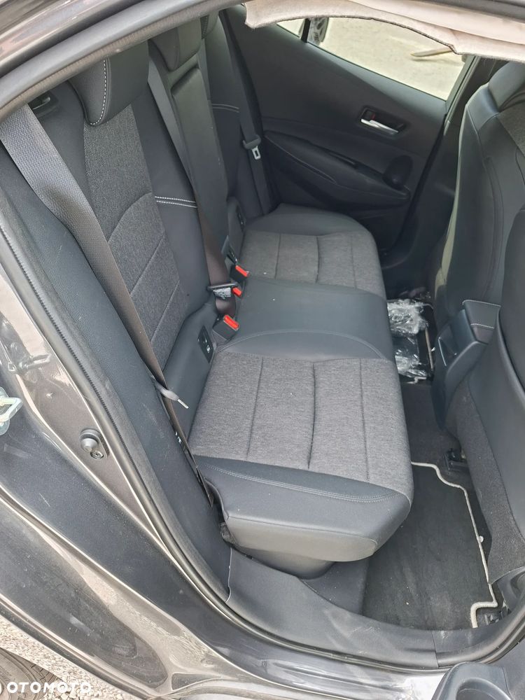 Toyota Corolla - 7