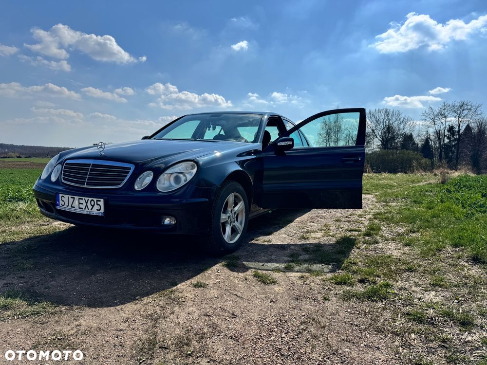 Mercedes-Benz Klasa E 200 Kompressor Classic - 18