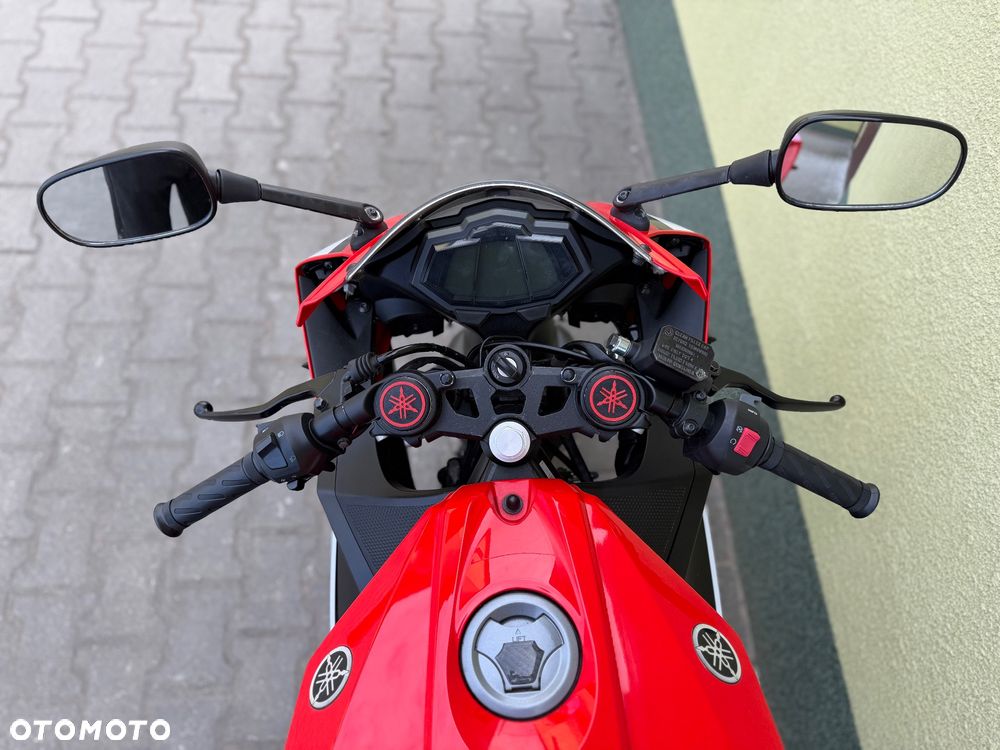 Yamaha YZF - 35