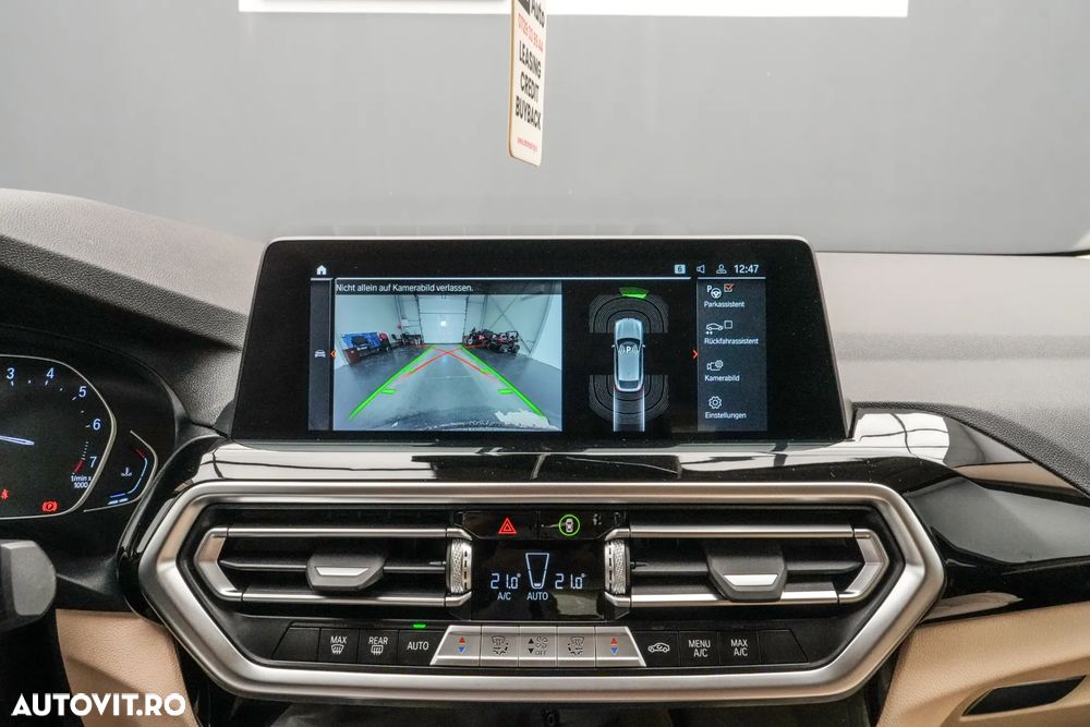 BMW X4 xDrive20i AT Advantage - 20